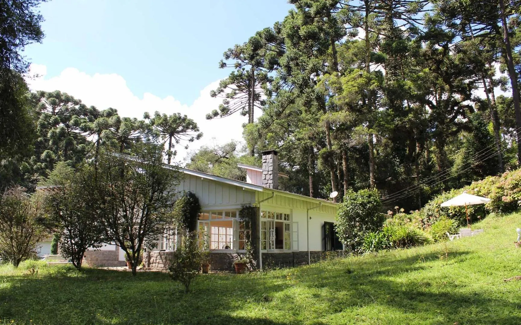 Casa Europeia Diferenciada - 9 Pessoas- 3 Min Capivari -5000 M2- Caseiro E Servicos Campos do Jordão 브라질